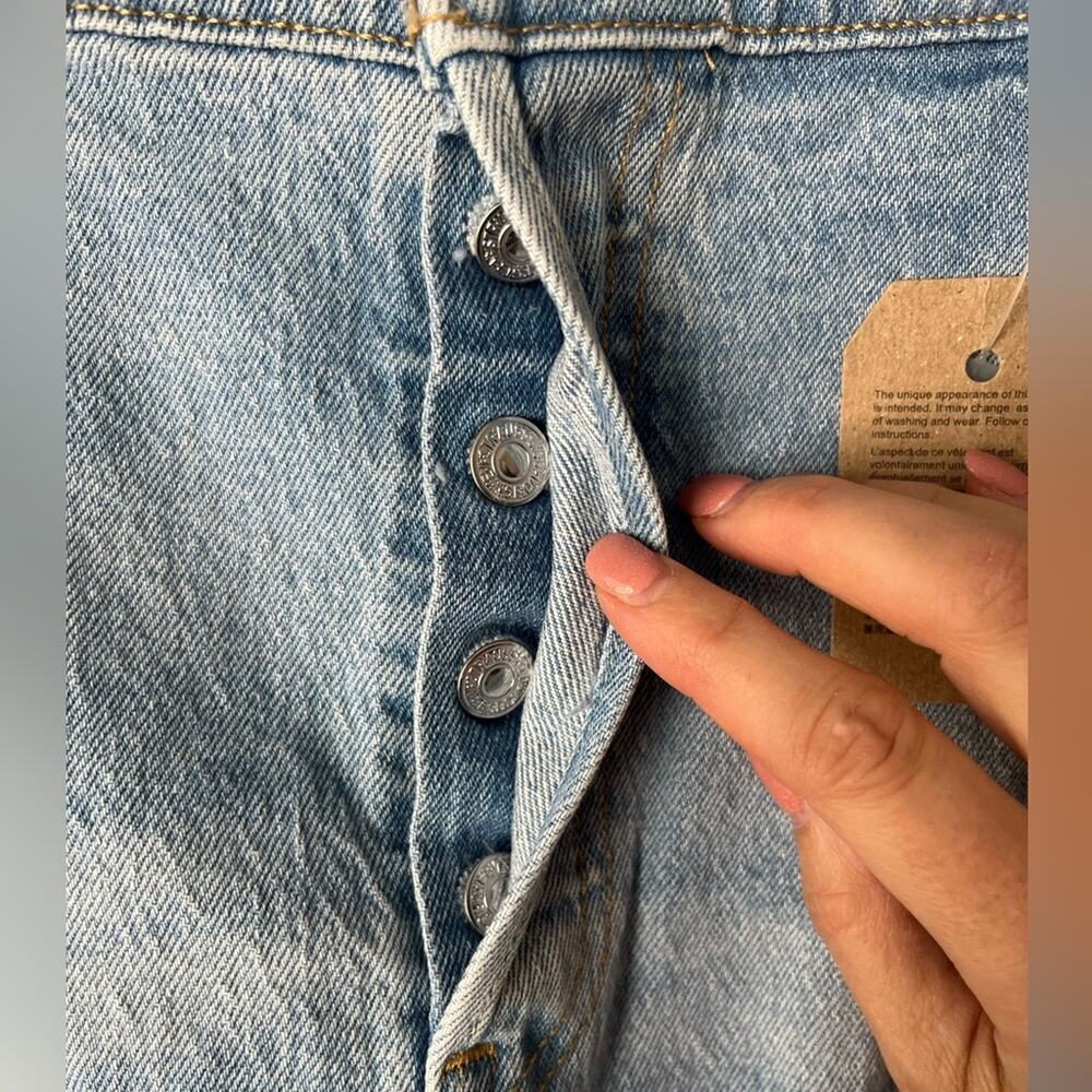Levi's 501 high rise mid thigh Denim cut off Shorts 18W NWT - Picture 10 of 13